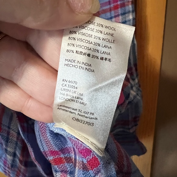 Pilcro Seamed Plaid Tunic Buttondown - Picture 7 of 8